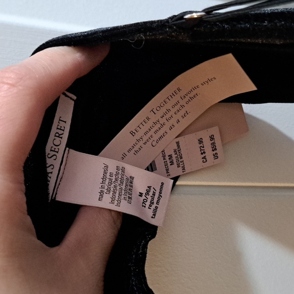 Victoria's Secret Sleep Set - Picture 3 of 3